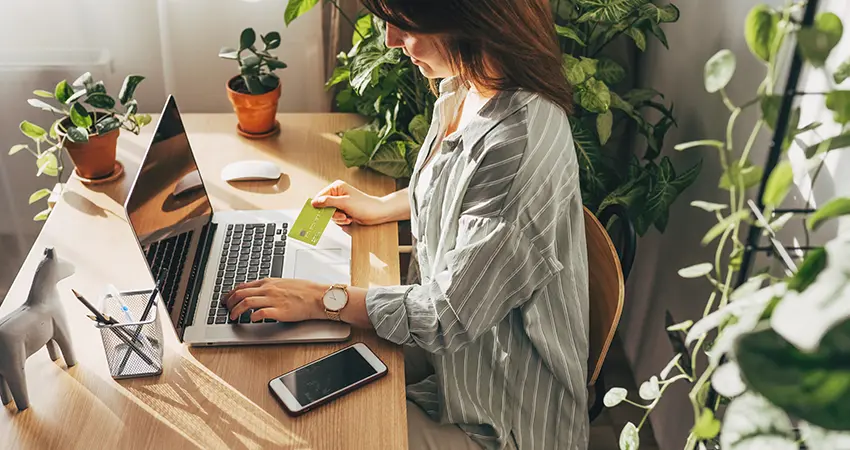 woman on laptop